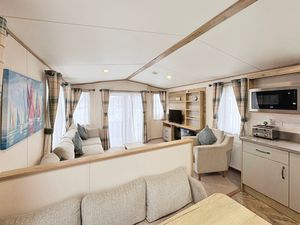 Photo 1- click for photo gallery